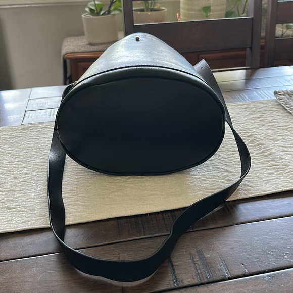 Bucket Bag - Picture 2 of 7